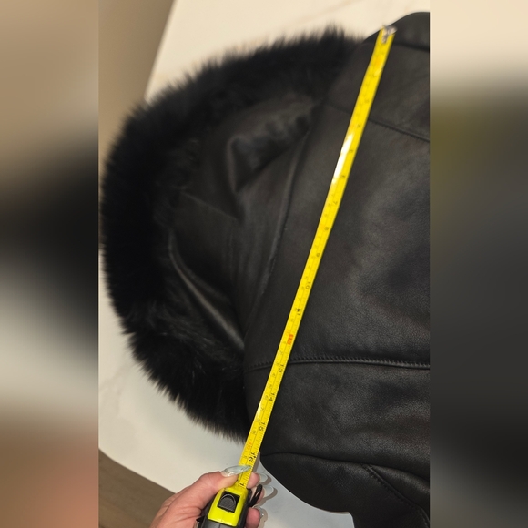 Fox collar shearling jacket - Picture 12 of 16